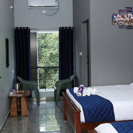 Bay Walk Residency Hotel Auroville Bagian luar foto