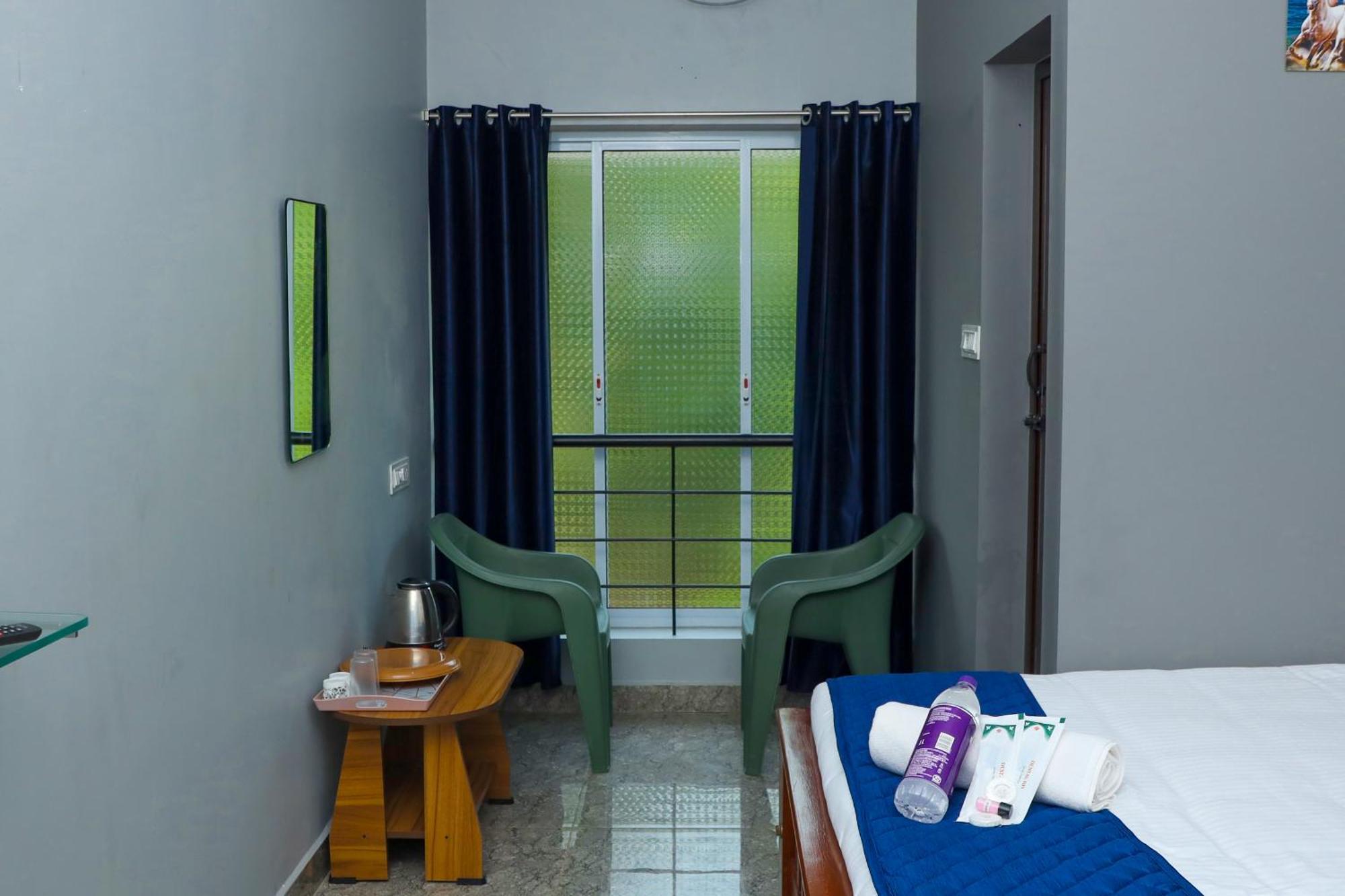 Bay Walk Residency Hotel Auroville Bagian luar foto