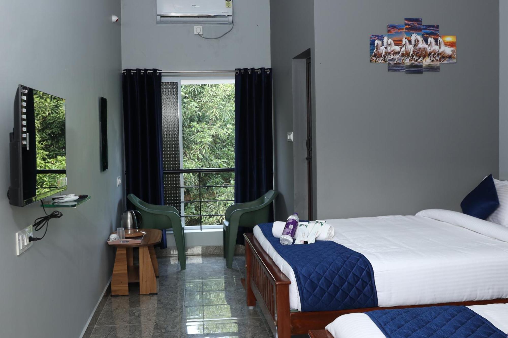Bay Walk Residency Hotel Auroville Bagian luar foto